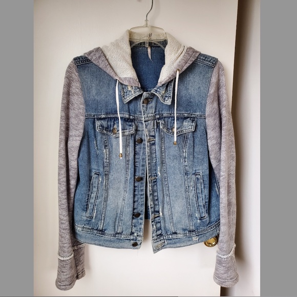 Free People Demin Hooded Jacket With Sweatshirt Material Sleeves Size L